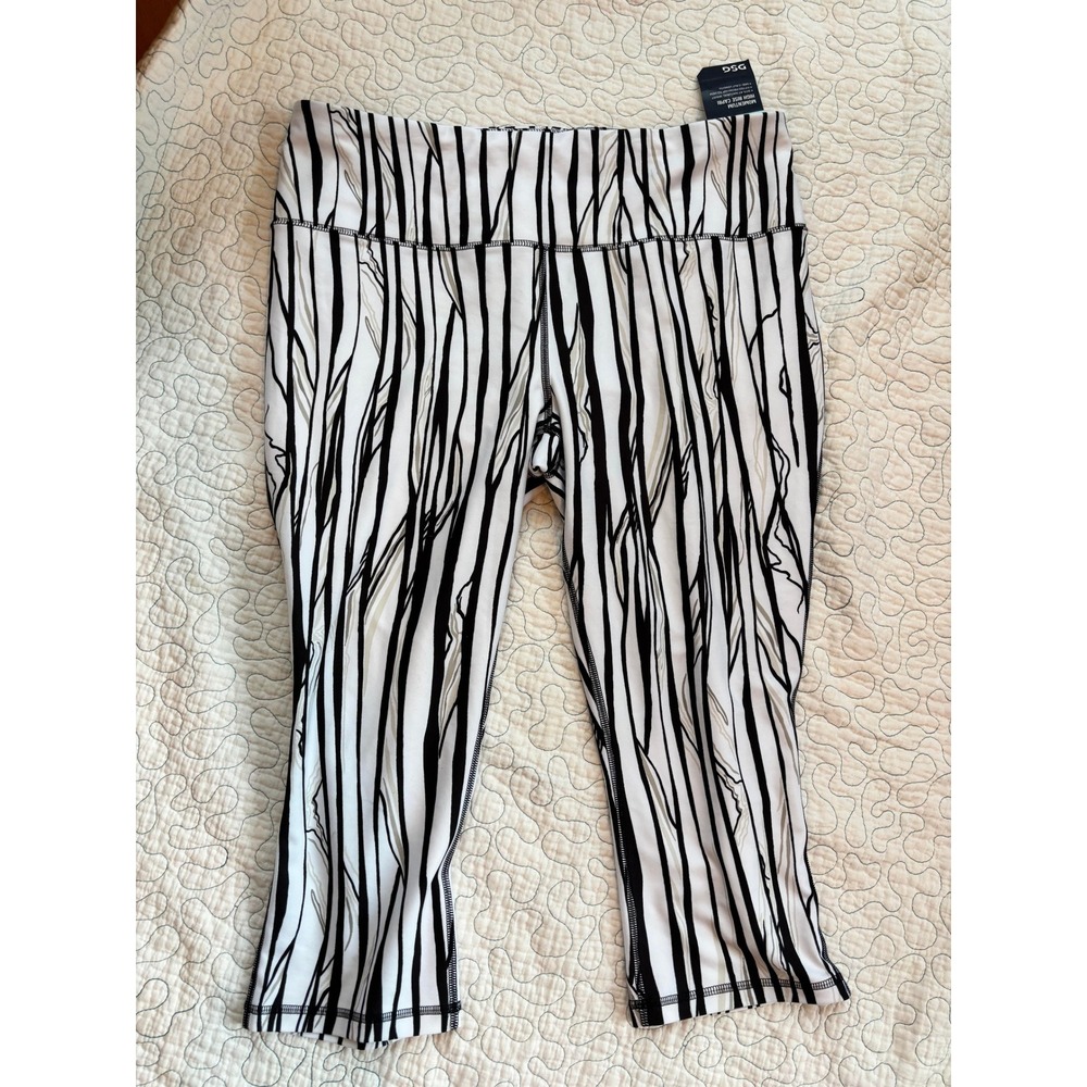 DSG Women's Momentum High Rise Capri‎ Leggings Black White Abstract Size XL